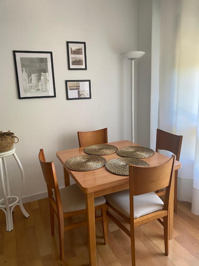 Acogedor Apartamento En Pleno Corazon De Triana Seville Luaran gambar