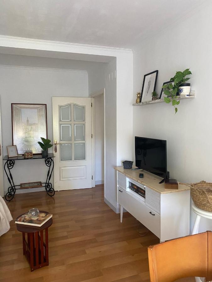 Acogedor Apartamento En Pleno Corazon De Triana Seville Luaran gambar