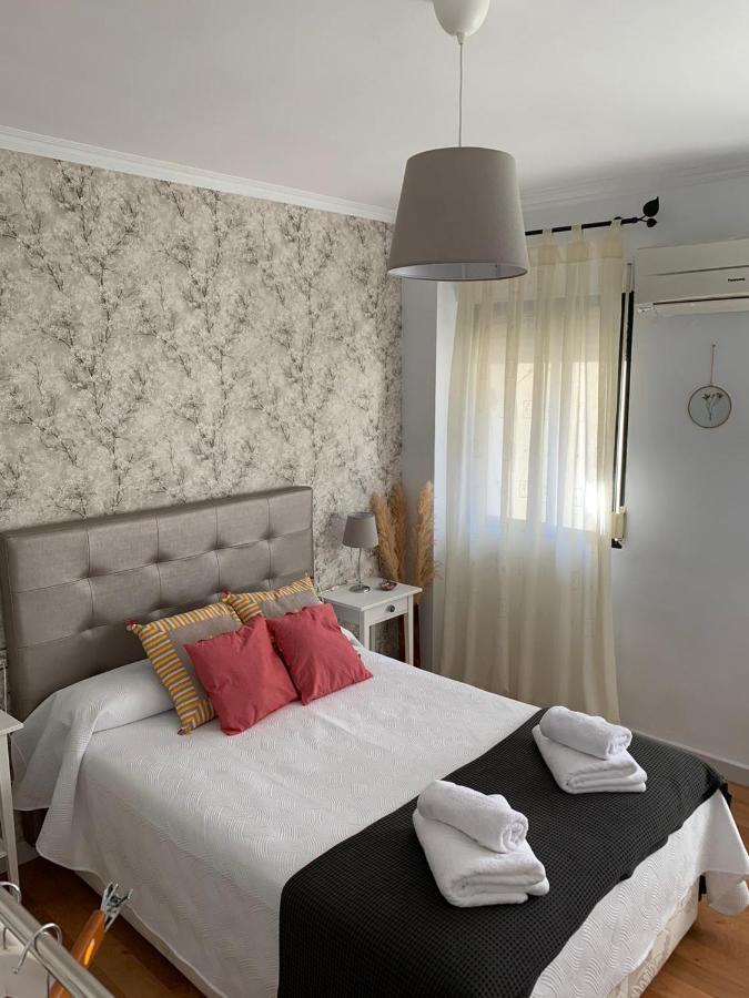 Acogedor Apartamento En Pleno Corazon De Triana Seville Luaran gambar