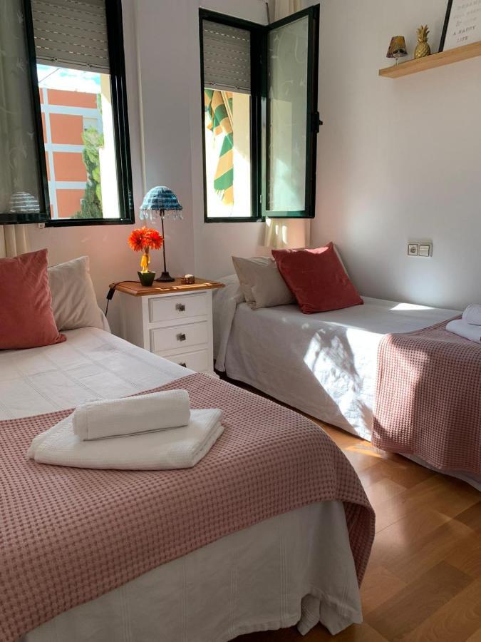 Acogedor Apartamento En Pleno Corazon De Triana Seville Luaran gambar
