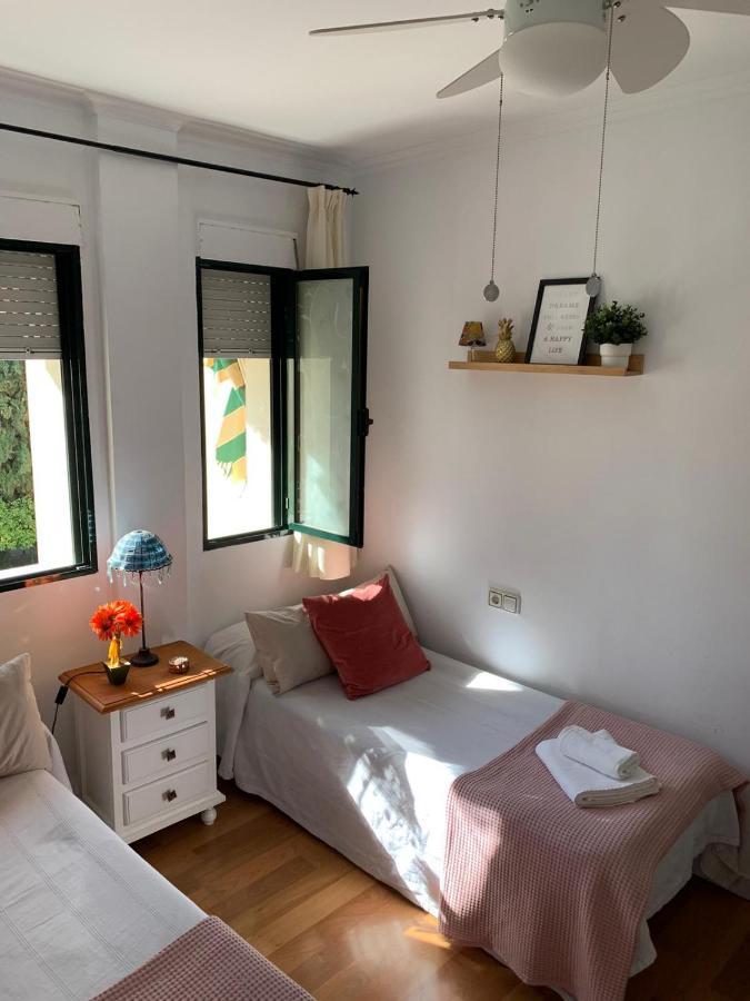 Acogedor Apartamento En Pleno Corazon De Triana Seville Luaran gambar