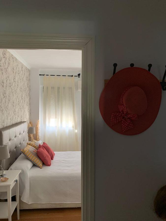 Acogedor Apartamento En Pleno Corazon De Triana Seville Luaran gambar